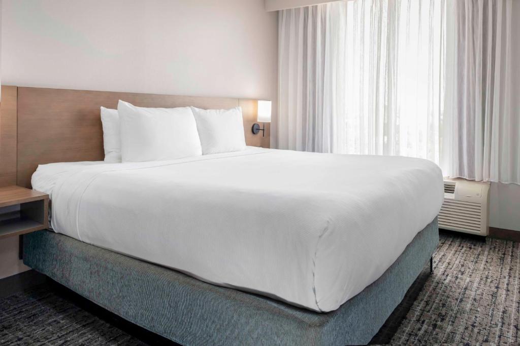 Hyatt Place Dallas/Arlington image
