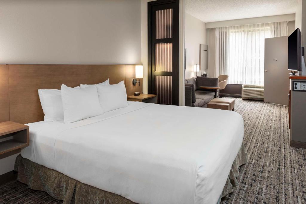 Hyatt Place-Dallas/Arlington photo 3