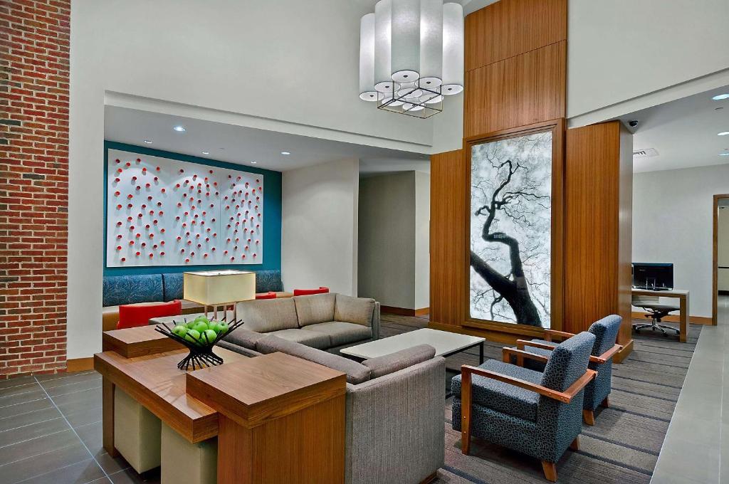 Hyatt Place Fredericksburg at Mary Washington photo 2