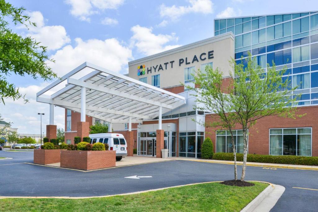 Hyatt Place Chesapeake image