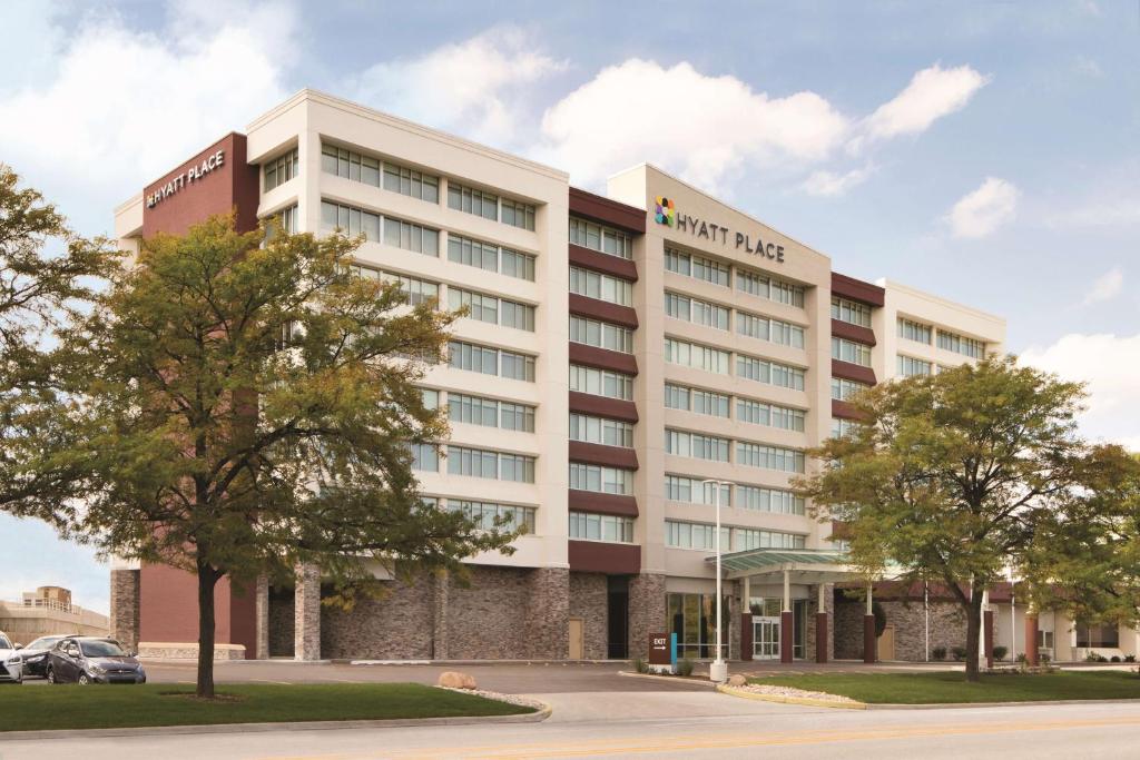 Hyatt Place Chicago/O'Hare Airport image