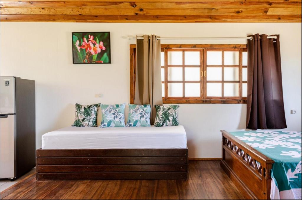 Bungalow Hiana - vue lagon avec plage privée photo 2