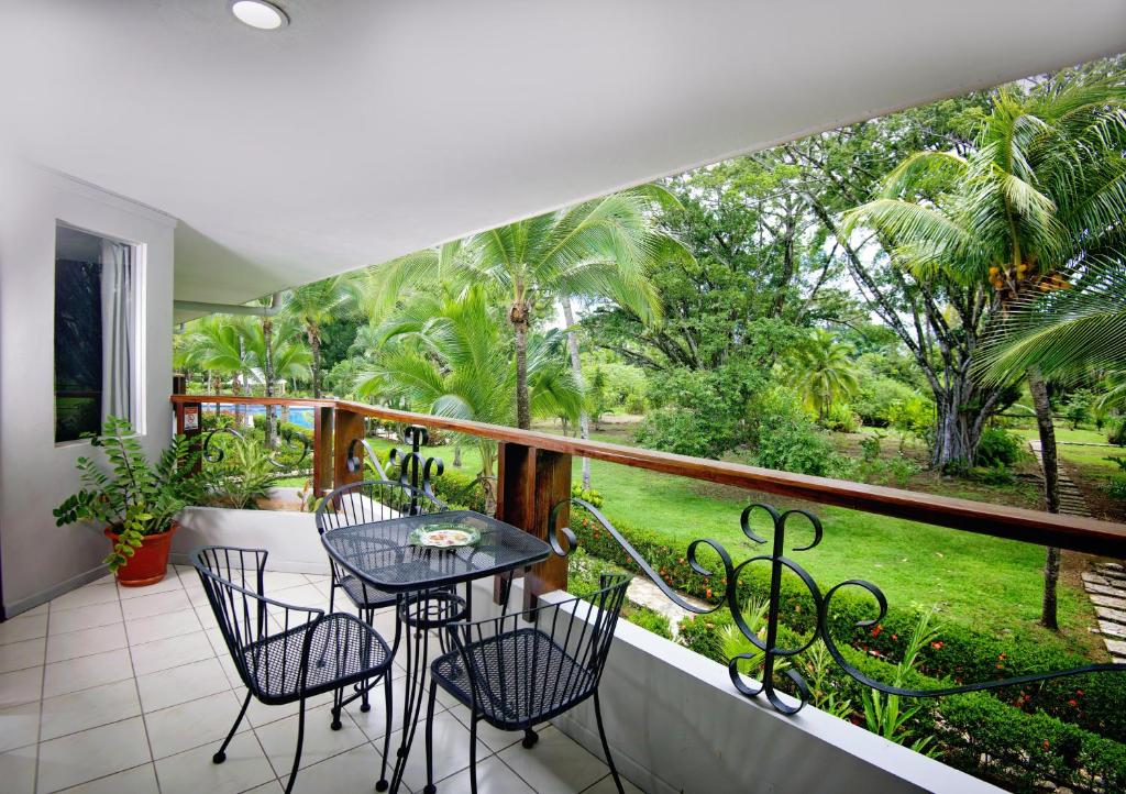 Cozy getaway w/pool-tennis-bbq near Manuel Antonio photo 4