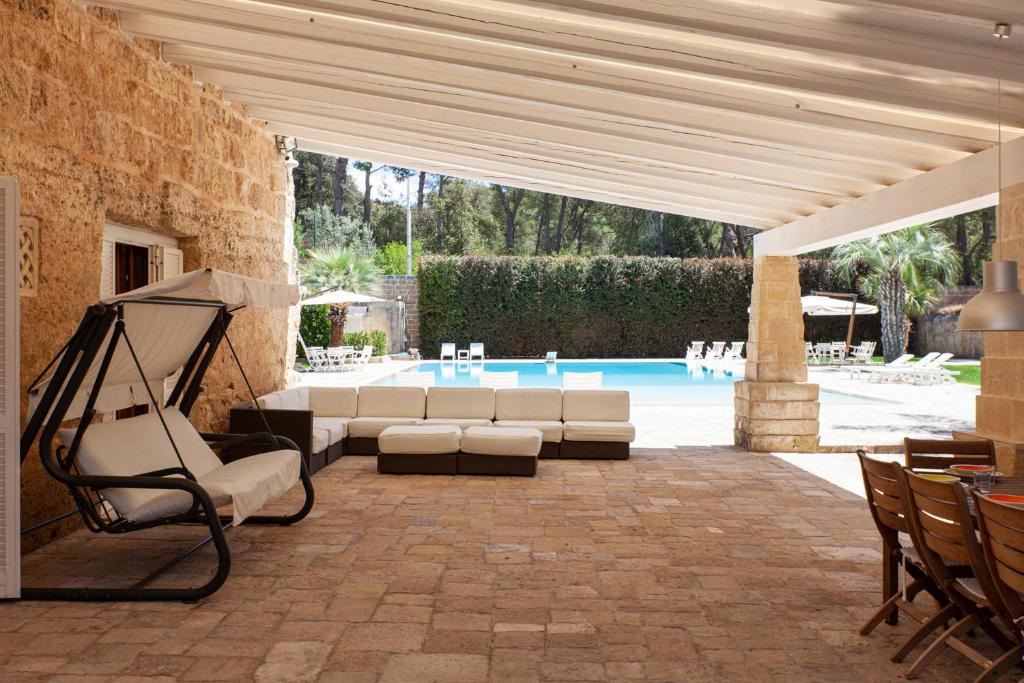 Villa Maredo With Pool And Tennis - Happy Rentals photo 2