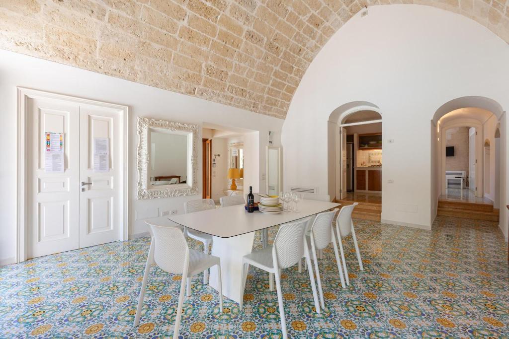 Villa Maredo With Pool And Tennis - Happy Rentals photo 3