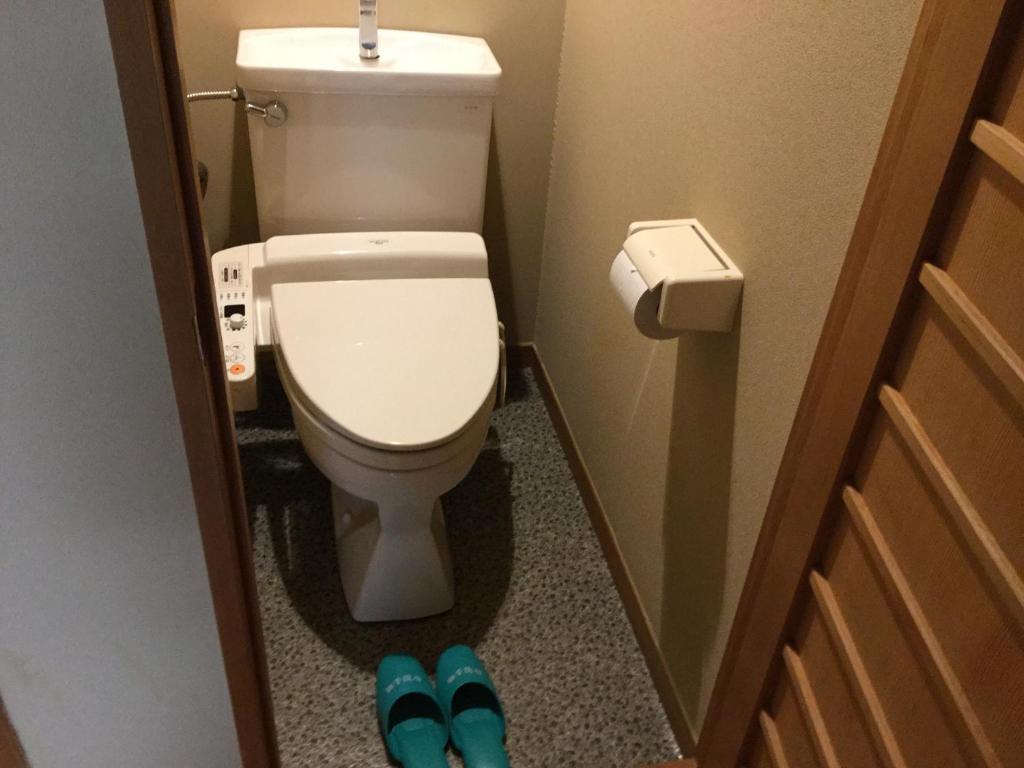 Suzukiya Ryokan - Tap to explore photos