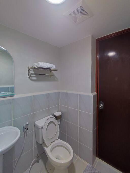 Resort Condo near Beaches in Lapu-Lapu City photo 3