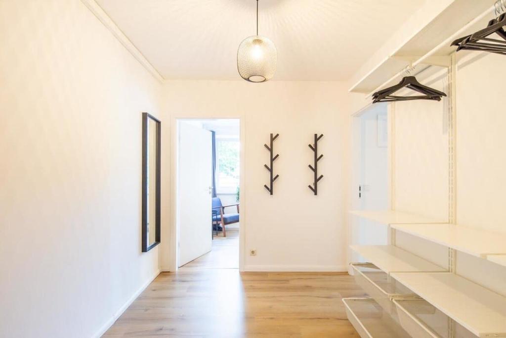 3 Bedroom apartment in great location - Tap to explore photos