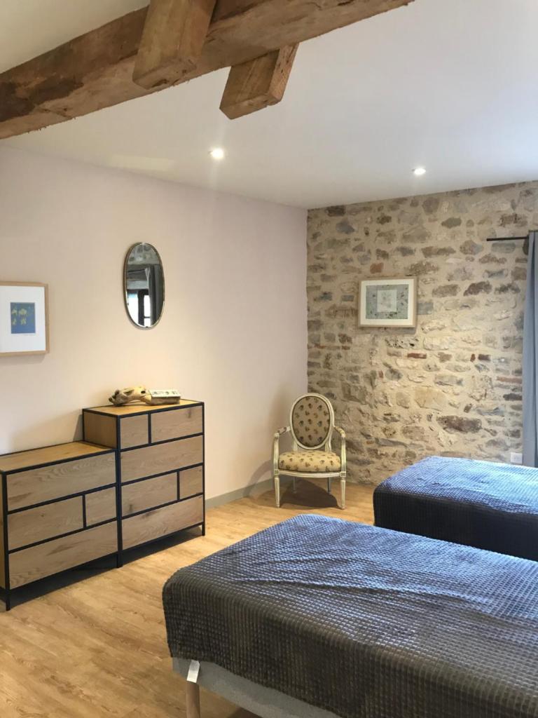 Villa, vieille ferme rénovée calme, nature avec piscine privée. photo 4