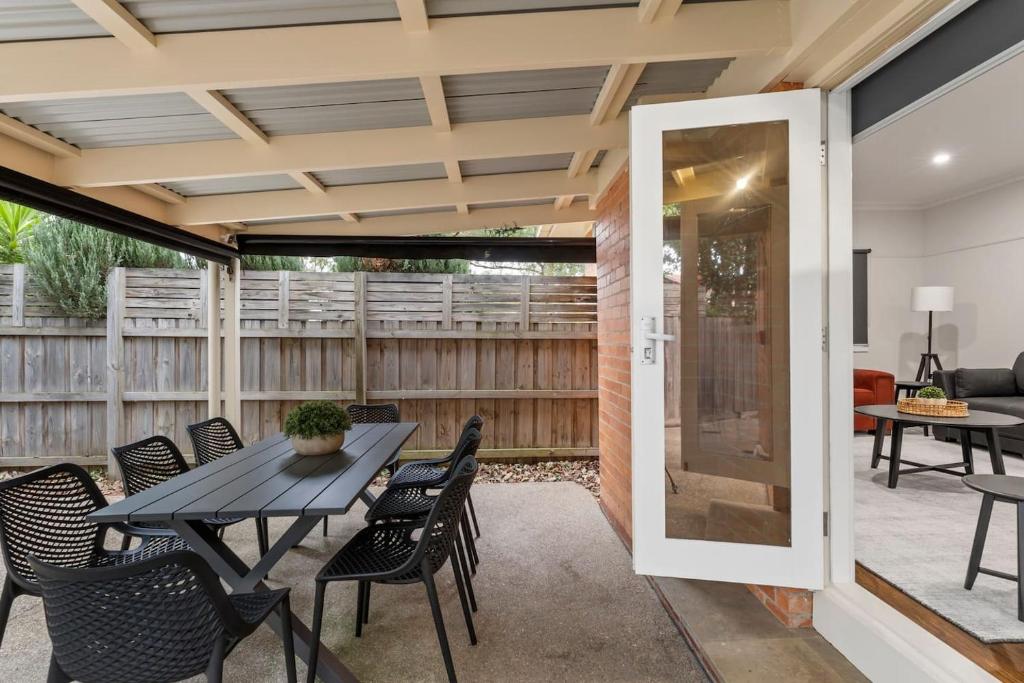 'Muir House' Laidback Family Living in Ballarat photo 2