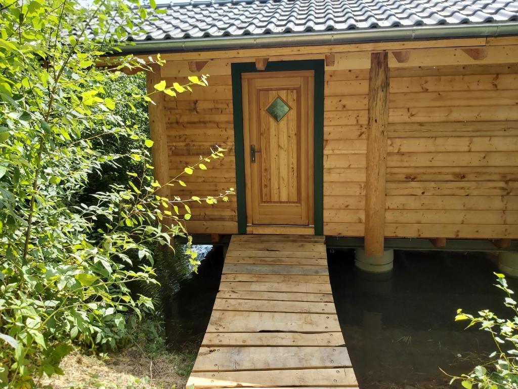 Teich-Chalet im Glamping-Paradies am Dengler Hof photo 1