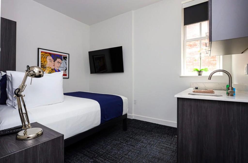 Modern Studio in Historic Boston - Unit #303 photo 3