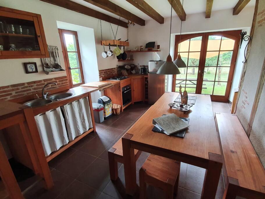 4 bedroom house with magic view and lots of land photo 4