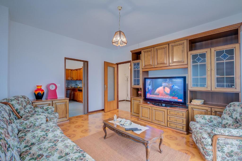 Zio Enry Terrace Apartment Orta Lake - Happy Rentals photo 4