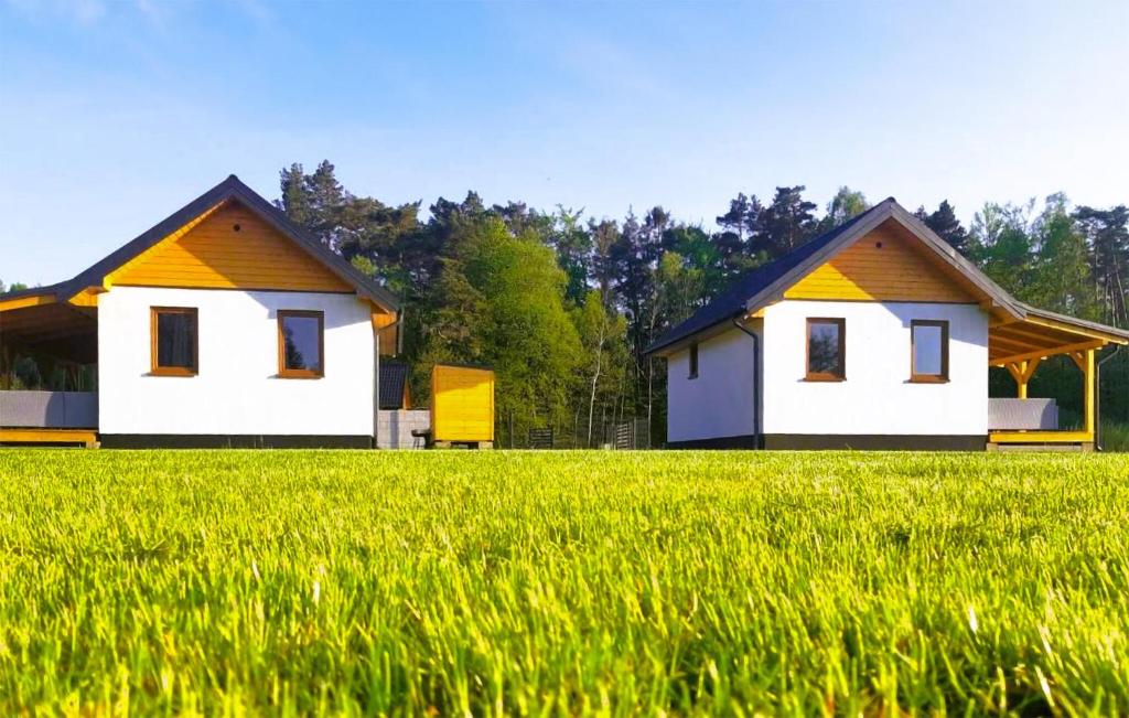 Nice Home In Choczewo With Kitchenette photo 1