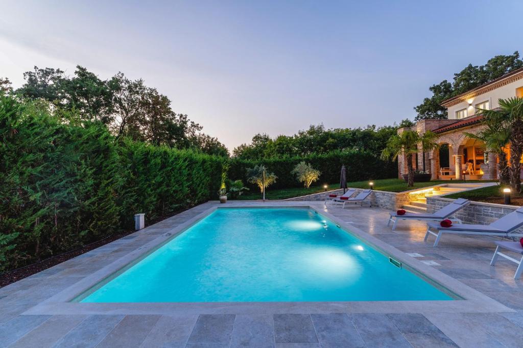 Villa Lionea in Porec for 10 people with sea view & private pool photo 1