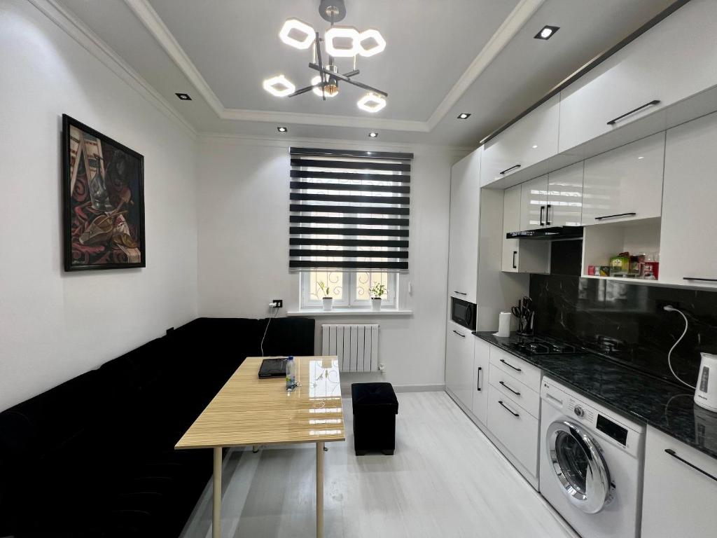 New Apartment near the Savitsky Museum and Central Bazaar photo 3