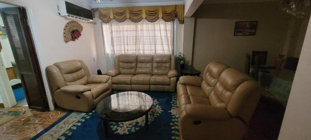 CozyHome 3BR Place Nasr City - Tap to explore photos