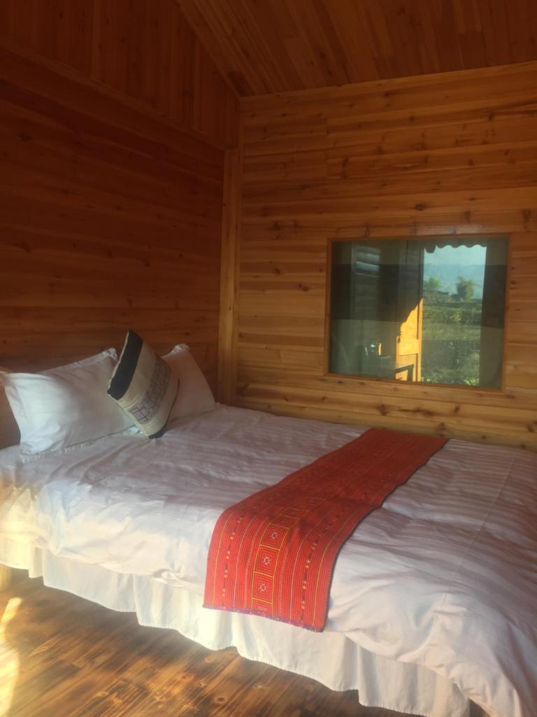 Tropical Riverside Homestay