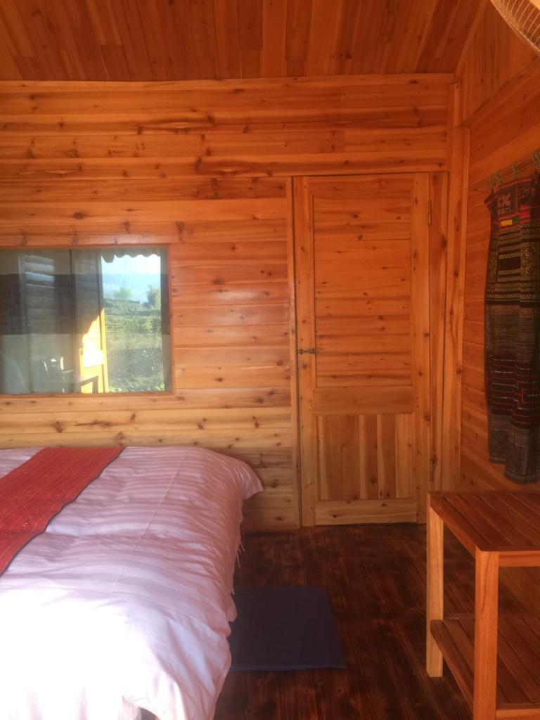 Tropical Riverside Homestay