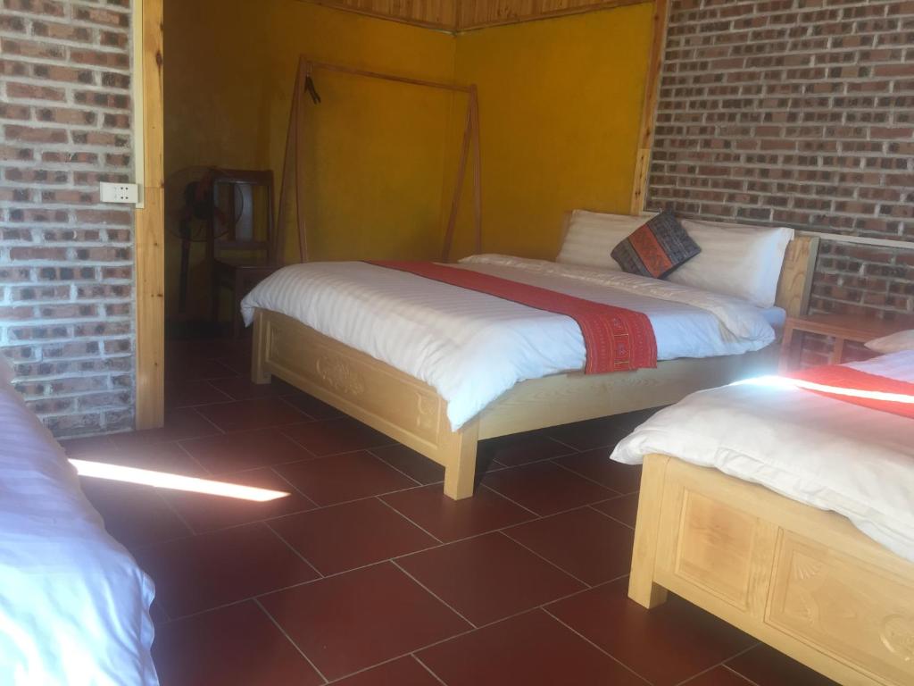 Tropical Riverside Homestay