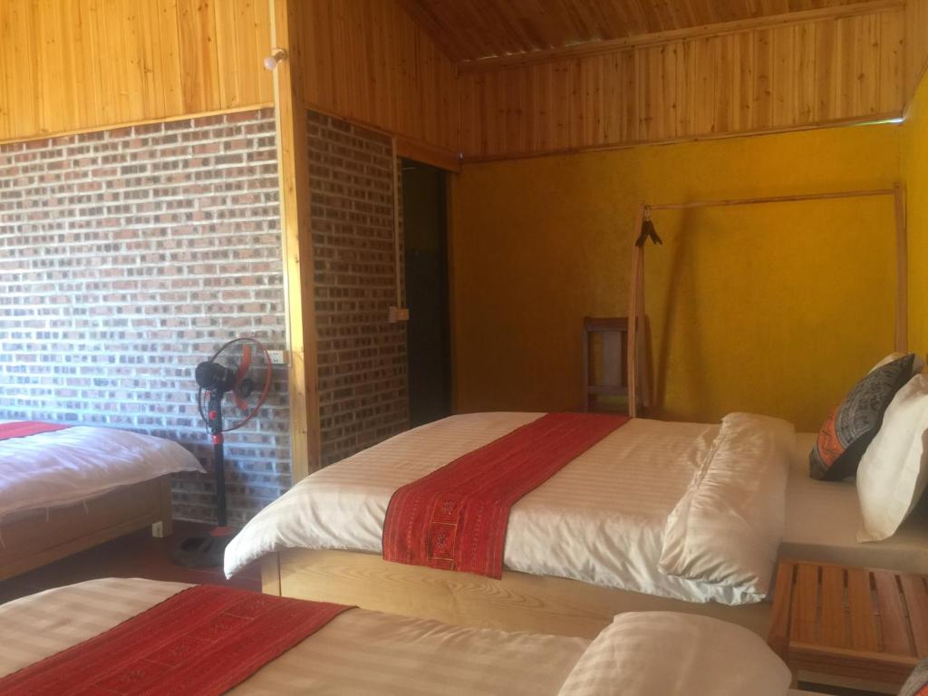 Tropical Riverside Homestay