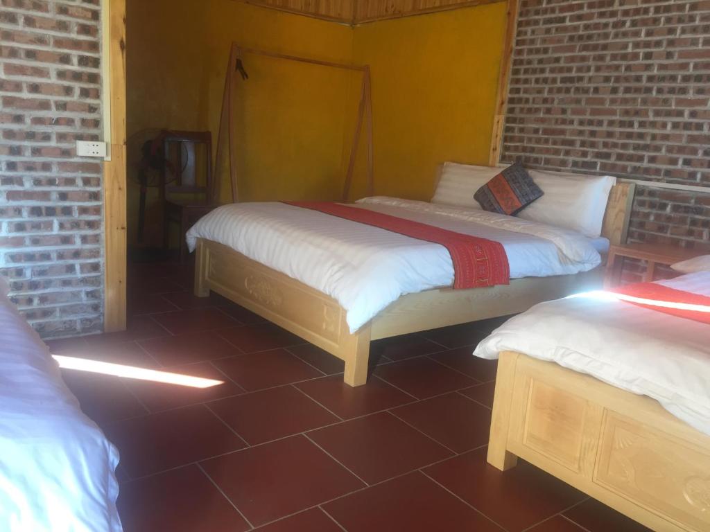 Tropical Riverside Homestay