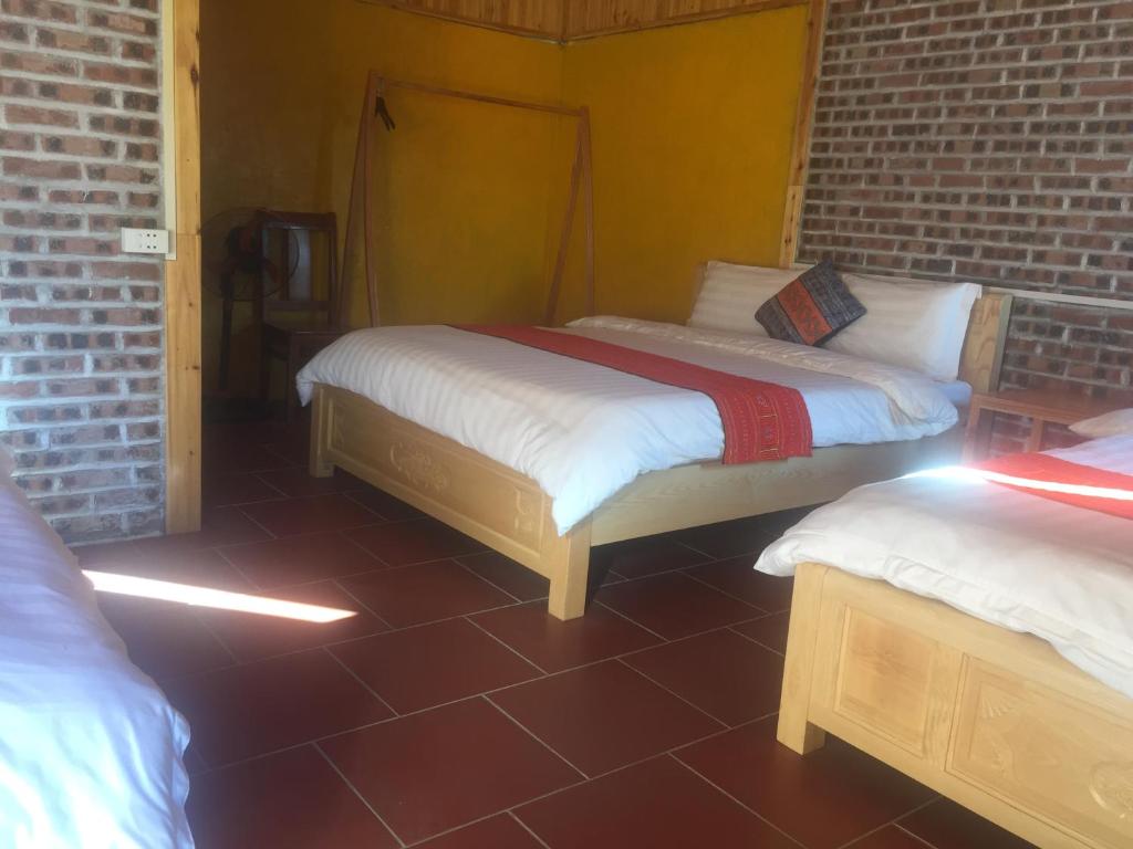 Tropical Riverside Homestay