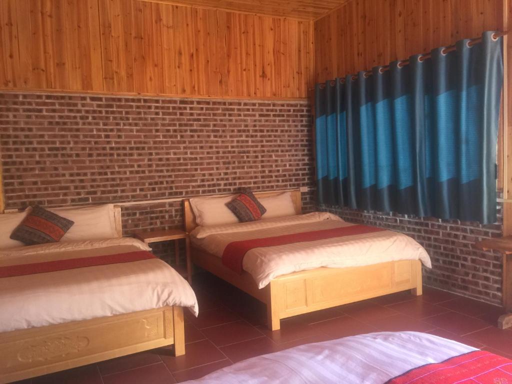 Tropical Riverside Homestay