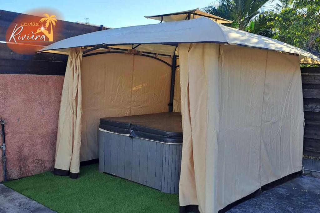 Grande Villa avec Piscine, jacuzzi, billard, baby-foot, 5 chambres, 11 pers. max photo 3