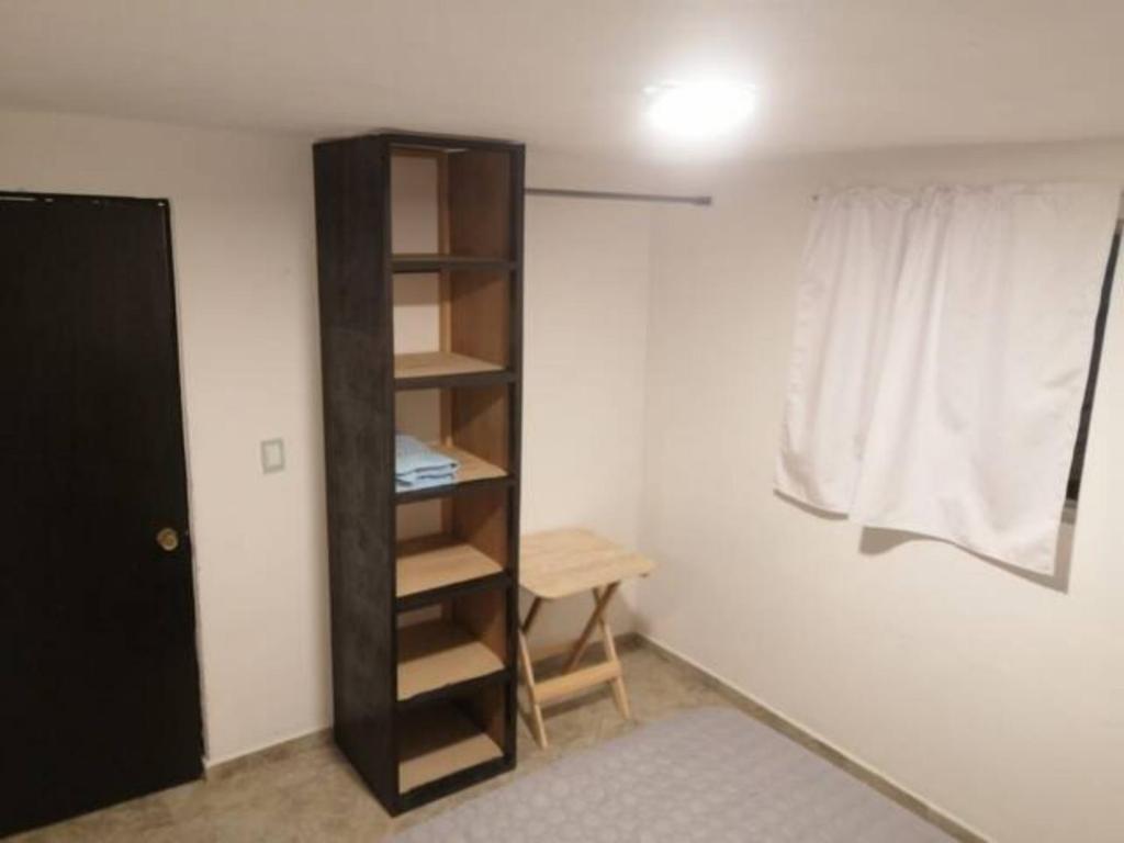 Habitacion en departamento photo 3