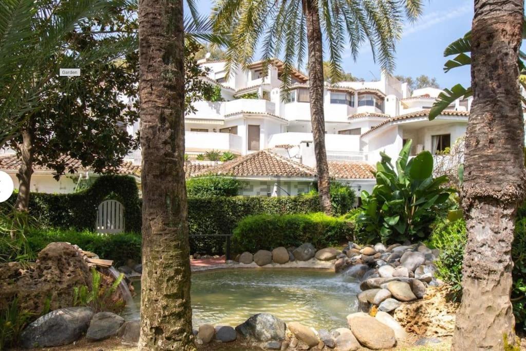 Beach (3mins walk) Apartment. Newly Renovated. Room Type - Apartment