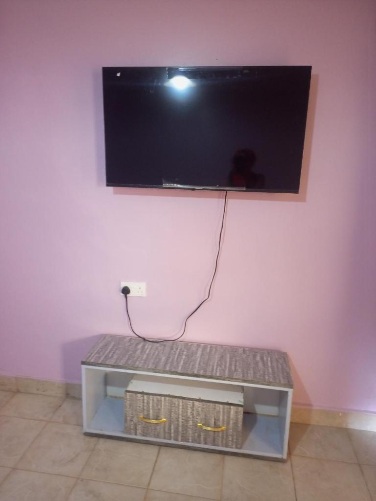 Verona Apartments photo 3