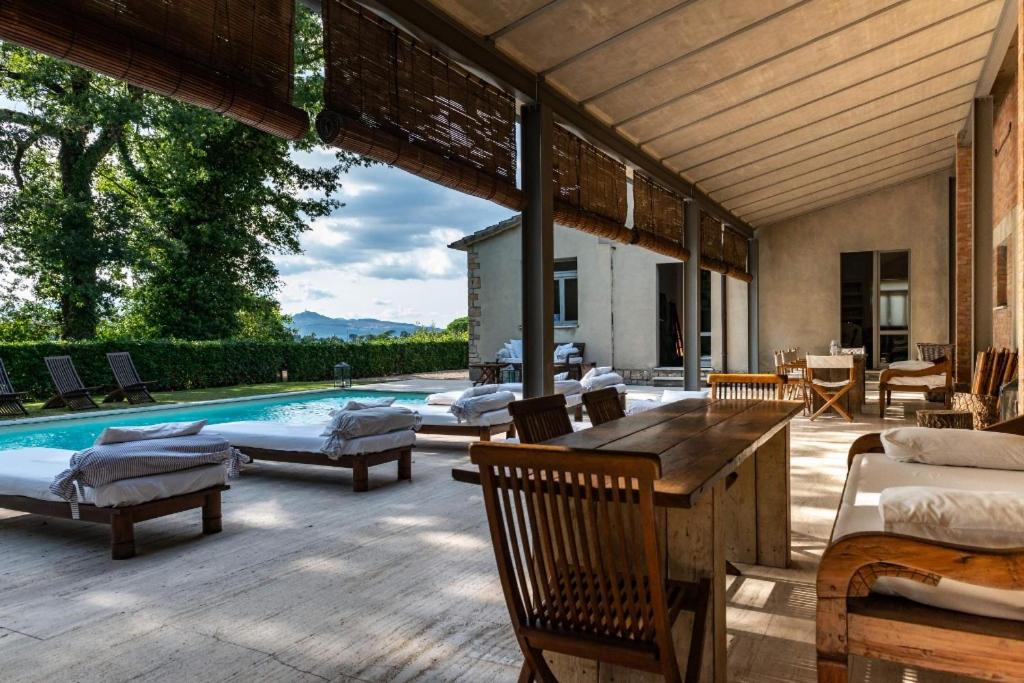 Luxueuse villa avec piscine photo 2