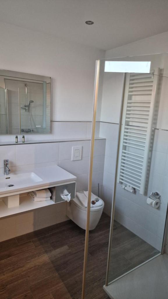 Schwarzer Adler - Hotel Garni photo 4