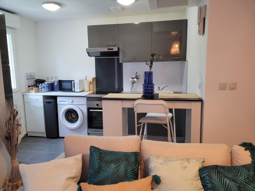 COCOONING HOUSE 211 SUITE AZUR appartement AEROPORT PARIS ROISSY CDG, PARC ASTERIX, CHATEAU DE CHANTILLY, STADE DE FRANCE photo 2