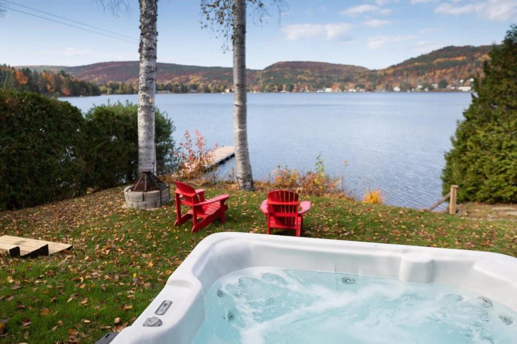 FRONT LAKE hot tub with sunset ski and slide 8p photo 3