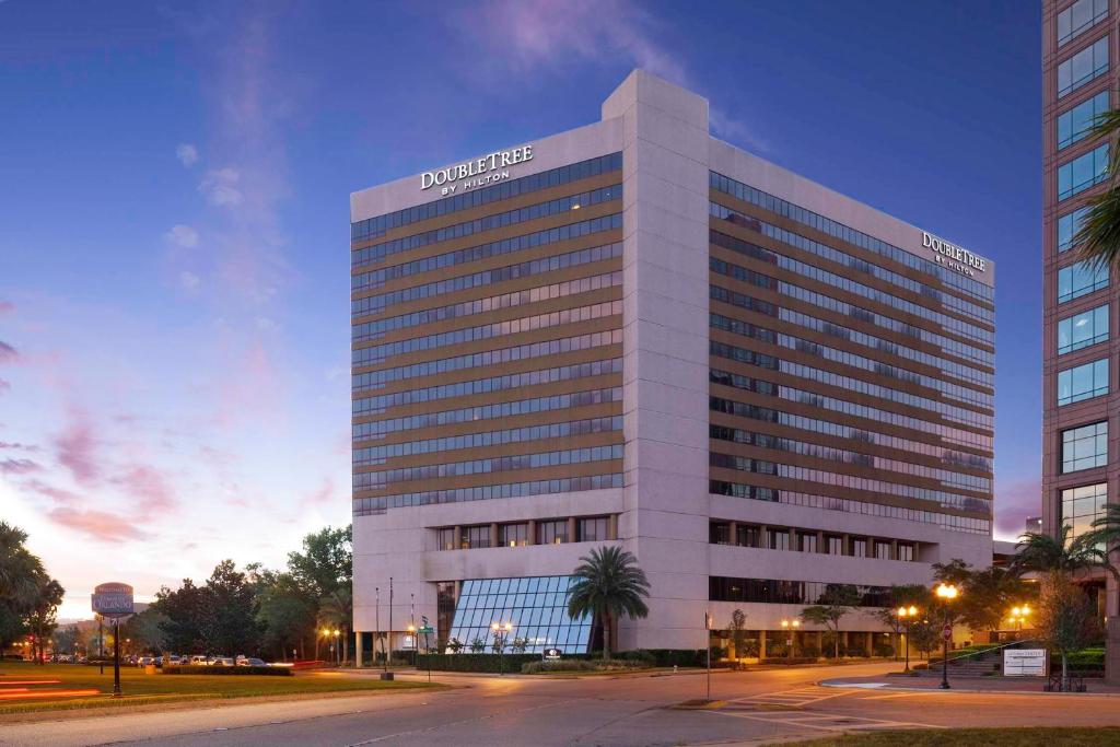 DoubleTree by Hilton Hotel Orlando Downtown image