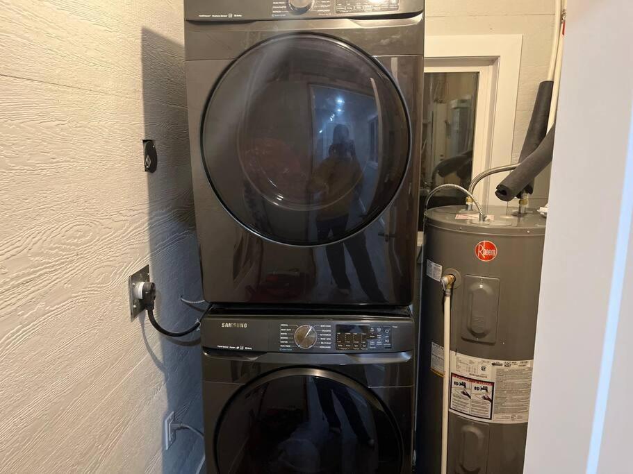 Brand New Modern unit in town! photo 3