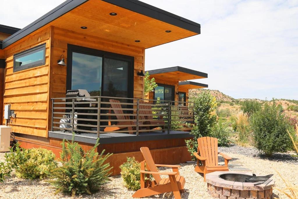 Escalante Escapes Fox Tail- Loft Escape image