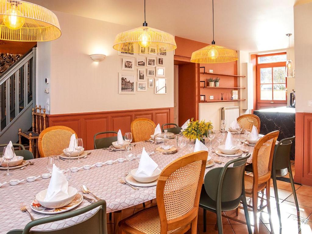 Gîte Déols, 6 pièces, 14 personnes - FR-1-591-167 photo 3
