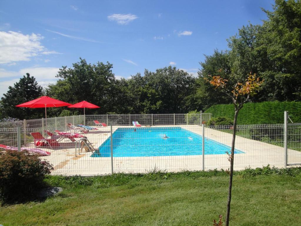Gîte Borrèze, 2 pièces, 4 personnes - FR-1-616-79