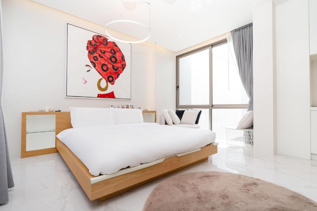 New Modern Aesthetic 3-Storey Villa A15 in Gated Residence just 10 min drive Laguna Phuket photo 4