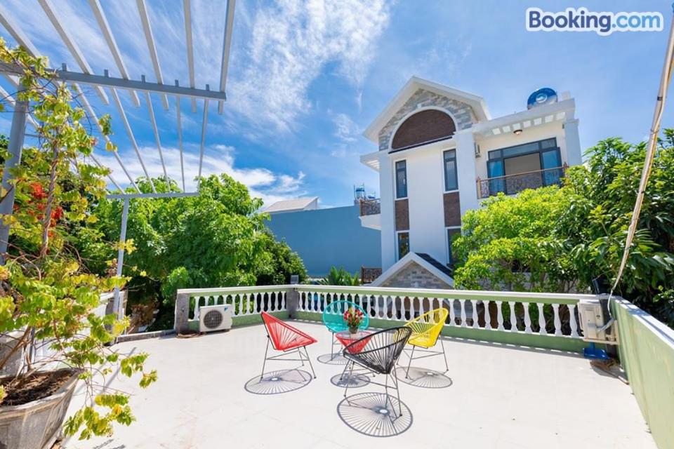 Villages Hồ Bơi WHITE DAY 6C