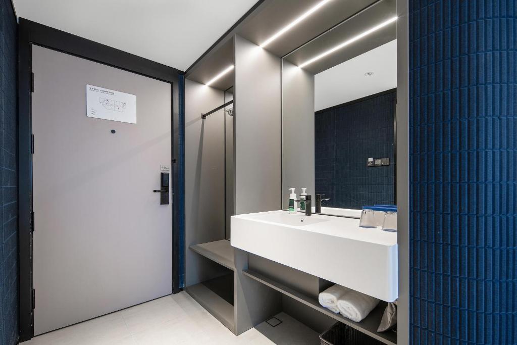 Atour Light Hotel Chengdu Shuangliu Airport Jinhua Road photo 2