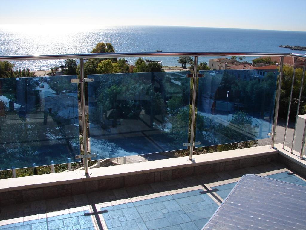 Royal Cove ApartHotel - Self-catering photo 2