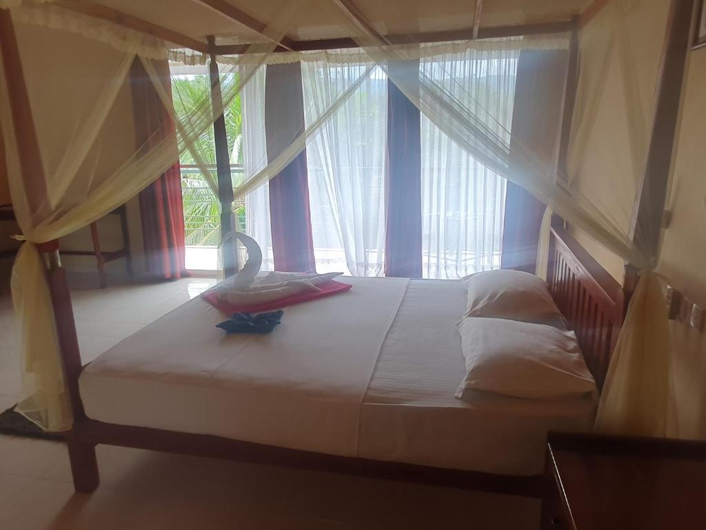 Singheraja Lodge photo 1