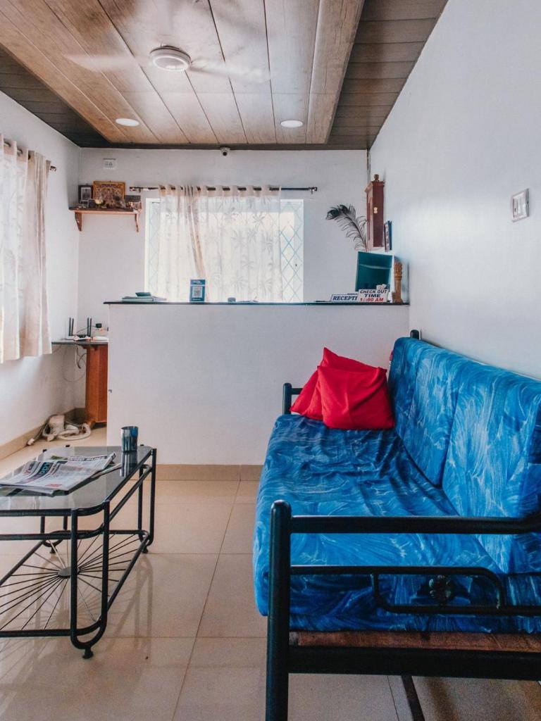 C9 Guest House