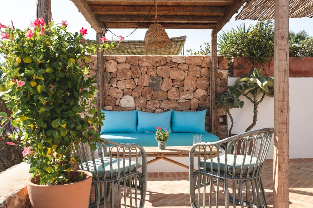 ES CUCONS RURAL HOTEL photo 3