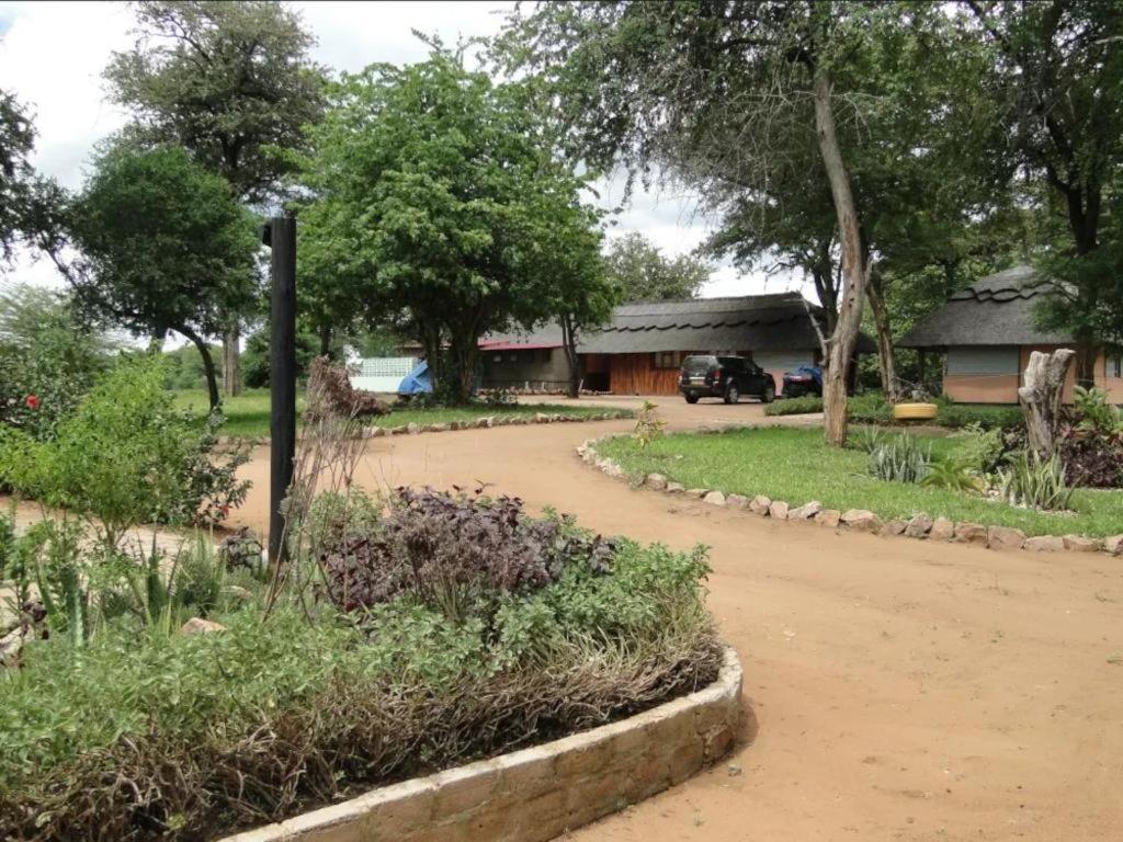 Hippo Paradise Lodge and Campsites